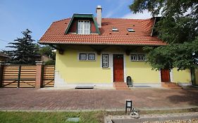 Aranyhaj Apartman